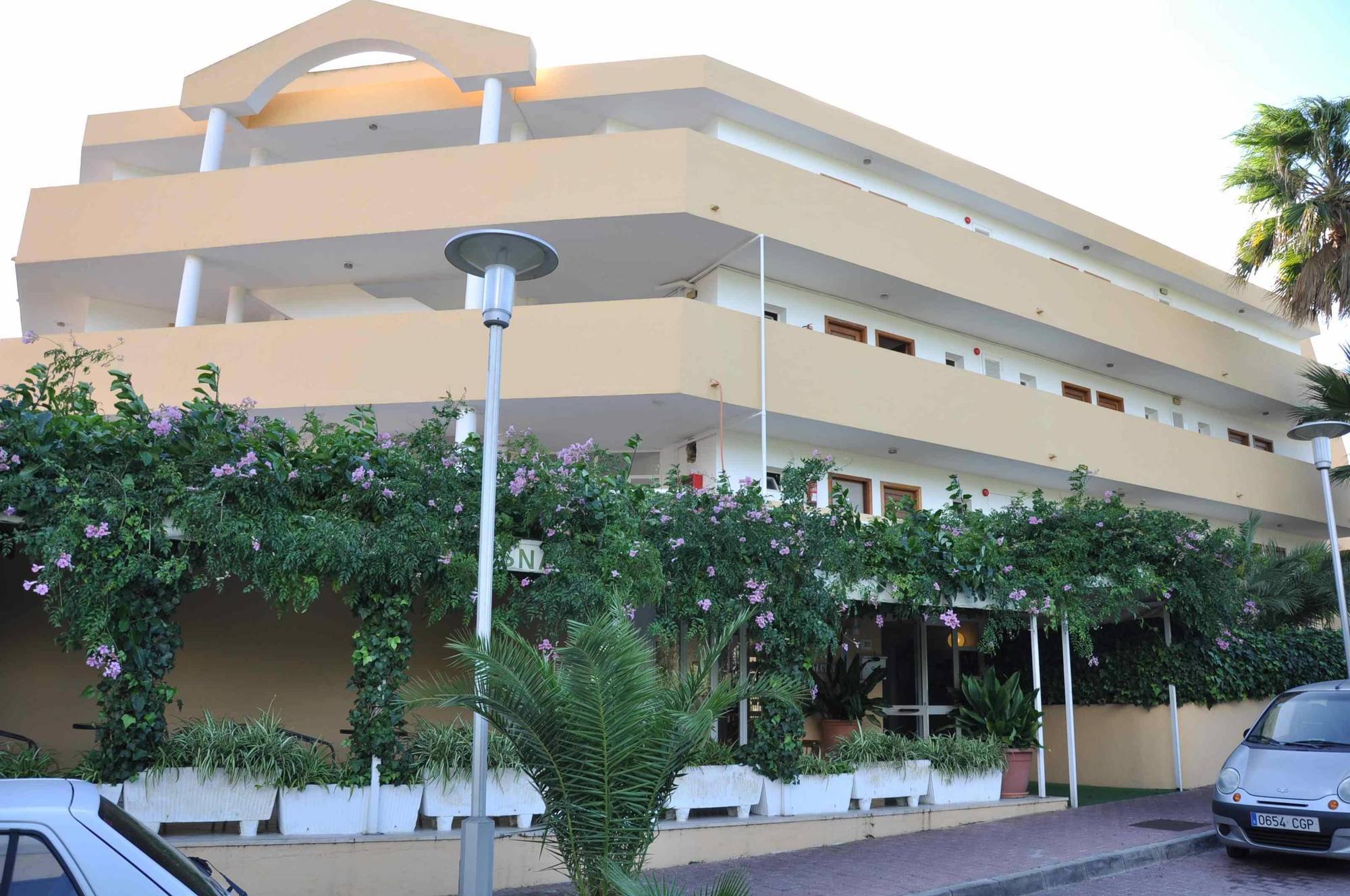 Alper Apartments Mallorca Palma Nova  Ngoại thất bức ảnh